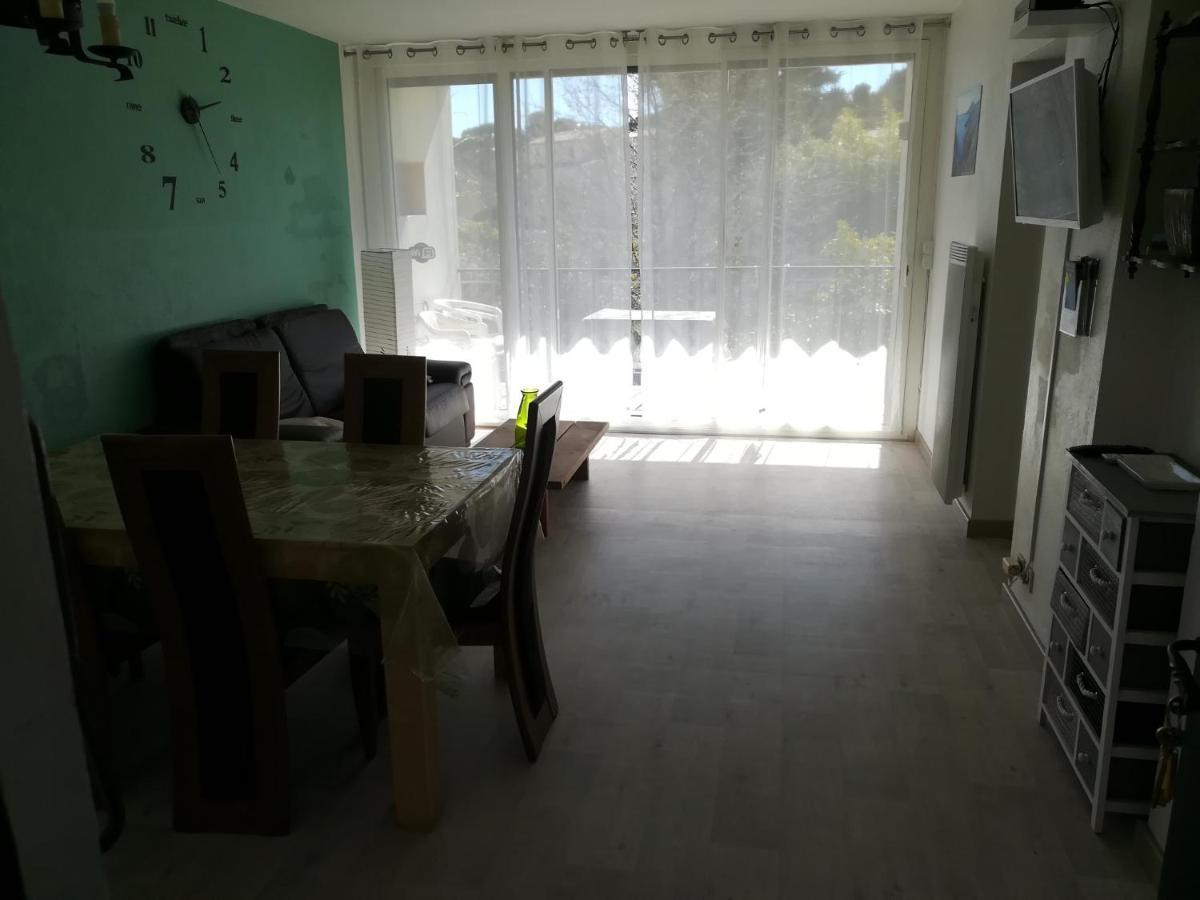 Appartement Classe 3 Etoiles Au 1Er Etage D'Une Maison Avec Jardin Dans Un Quartier Calme Cavalaire-sur-Mer Buitenkant foto
