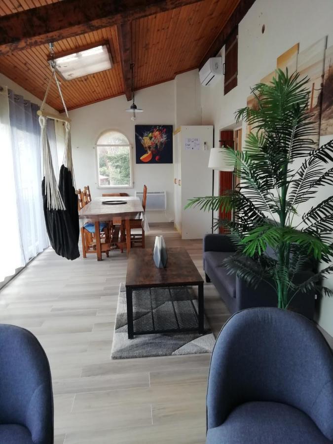 Appartement Classe 3 Etoiles Au 1Er Etage D'Une Maison Avec Jardin Dans Un Quartier Calme Cavalaire-sur-Mer Buitenkant foto