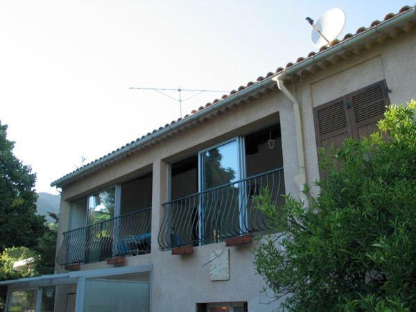Appartement Classe 3 Etoiles Au 1Er Etage D'Une Maison Avec Jardin Dans Un Quartier Calme Cavalaire-sur-Mer Buitenkant foto